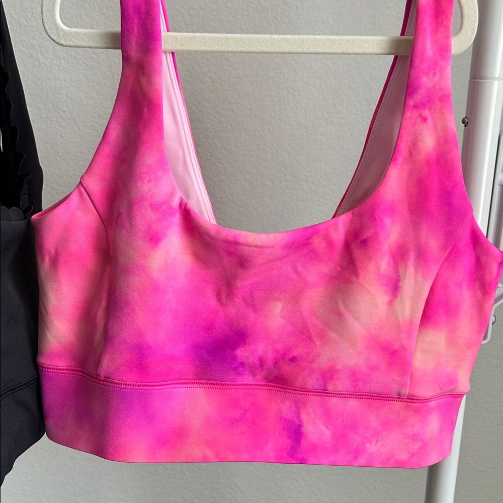 Women's Pink Tie-Dye Scoop Neck Sports Bra - Supportive Activewear